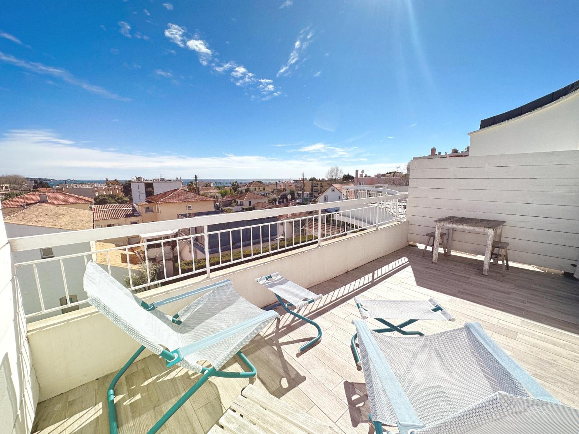 Blanc Sable Hotel Golfe-Juan Rom bilde